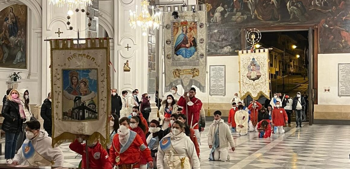 Sant’Anastasia. I fujienti son tornati al Santuario della Madonna dell’Arco per il 571° pellegrinaggio. La pandemia è alle spalle