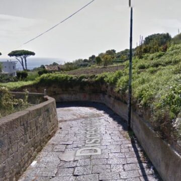 Napoli. La giunta comunale approva la sospensione temporanea fino al 15 settembre dell’area pedonale discesa Gaiola