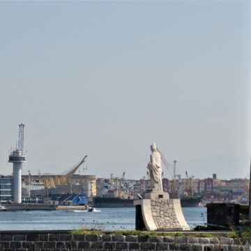 Napoli.  Il Molo San Vincenzo riaprirà alla città: una passeggiata sul mare di Napoli