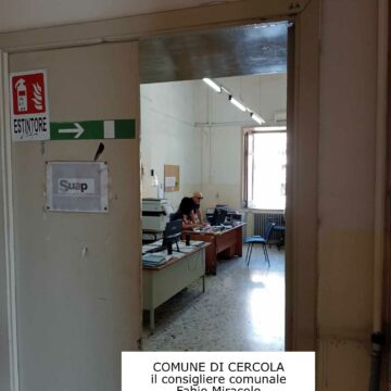 Cercola. Municipio allo sbando:  uffici chiusi e sindaco ed assessori al mare