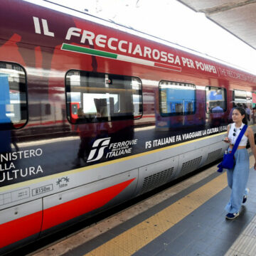 Il Frecciarossa Roma-Pompei prorogato per tutto il 2024. Ministro Sangiuliano: grande successo