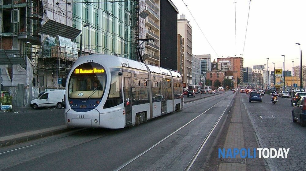 Napoli. Mobilità cittadina, aperta gara per fornitura 20 tram. Appalto da 63 milioni di euro di fondi PNRR