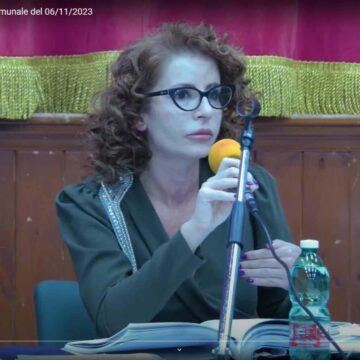 Cercola. Rinvio assunzione segretario generale Valentina Santini, pagherebbe “accanimento legalitario” sul fronte Ambito Sociale n.24