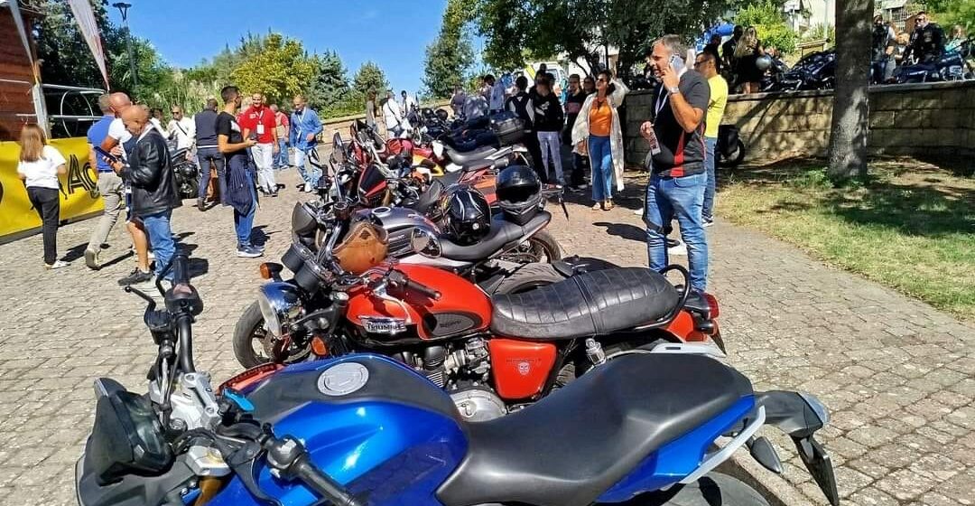 San Sebastiano al Vesuvio. 300 bikers al “Memorial Giuliano Finicelli”, grande affetto per il ricordo del giovane del territorio