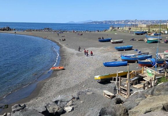 Napoli. Il cinema d’autore in spiaggia con “Arena” – 9 appuntamenti tra il Lido Mappatella, il Lido Comunale di Bagnoli e la spiaggia di San Giovanni a Teduccio con proiezioni e incontri