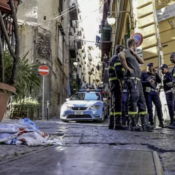 Napoli. Deceduta la giovane turista colpita alla testa  da una statuetta ai Quartieri Spagnoli