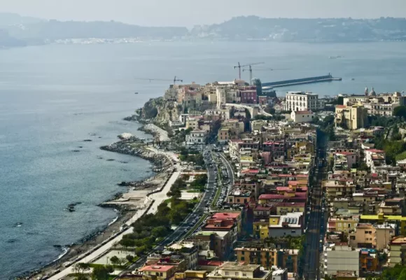 Napoli. Eventi sismici: 184 persone allontanate dai propri appartamenti, 19 ospitate nell’hub di Via Acate. Aperta struttura di Marechiaro