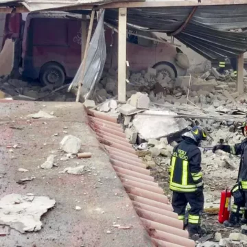 Ercolano. Esplosione in fabbrica di fuochi d’artificio: salite a tre le vittime, si cercano altri dispersi