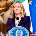 Sgombero Vele di Scampia, Giorgia Meloni: “Lo Stato è dalla parte dei cittadini onesti. Non indietreggiamo nella lotta al degrado, all’abusivismo  e alle illegalità”