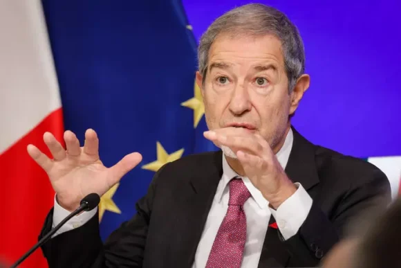 Allarme Campi Flegrei. Ministro Musumeci: “Le case non saranno mai messe del tutto al sicuro. Ritardo di venti anni in prevenzione