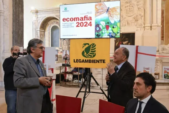Procuratore Gratteri: “Triplicate demolizioni anche in zona Campi Flegrei”. Accelerazione Procura Napoli nell’ultimo anno contro abusivismo