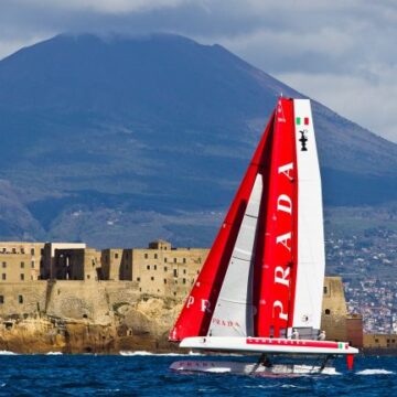 38^ America’s Cup a Napoli nel 2027. Accordo Governo e i detentori del titolo. Prima volta nella storia che si disputa in Italia