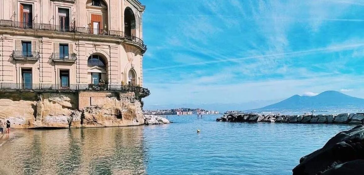 INapoli.  Comune amplia il numero di accessi alle spiagge libere di Posillipo