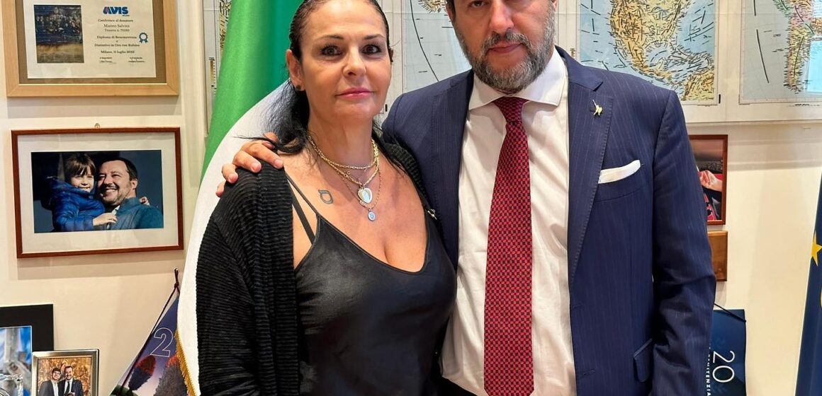 La mamma di Giogiò Cutolo candidata alle regione nella Lega. Salvini: Daniela  Di Maggio è una testimonianza di lotta alla criminalità