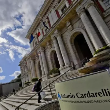 Napoli. Ondata di caldo, in aumento accessi al Pronto Soccorso. Il picco ieri all’ospedale Cardarelli con 250 persone