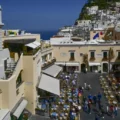 Scippo da 300.000€. Componente Camera dei Lord scippato dell’orologio a Capri, indagini in corso