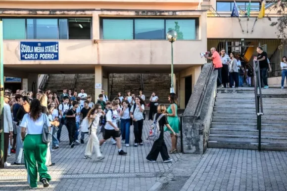 Report Legambiente: in Campania solo il 12% scuole ha l’agibilità, non rispondono alle norme antisismiche