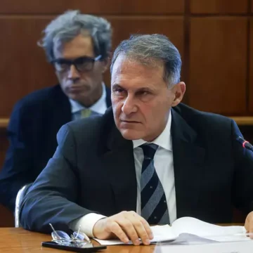 edmondo cirielli Edmondo Cirielli è il candidato unitario del centrodestra per la presidenza della Regione Campania. Il viceministro pronto a battere Roberto Fico