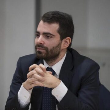 raffaele pisacane fdi Raffaele Maria Pisacane, consigliere regionale uscente, apre in grande stile la campagna elettorale domenica 26 ottobre al Teatro Troisi. Presenti anche Edmondo Cirielli e il sottosegretario Antonio Iannone