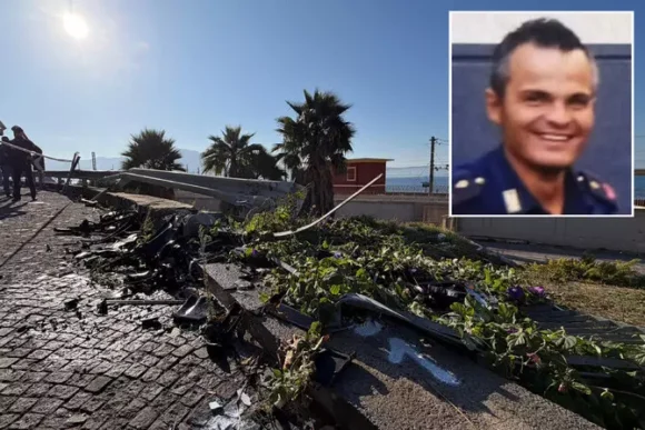 aniellos carpati ansa SUV investe volante Polizia a Torre del Greco. Segreteria nazionale e napoletana COSAP: “Commosso cordoglio alla famiglia di Aniello Scarpati: un amico e generoso servitore dello Stato.” Il poliziotto è morto oggi a Torre del Greco, grave un collega