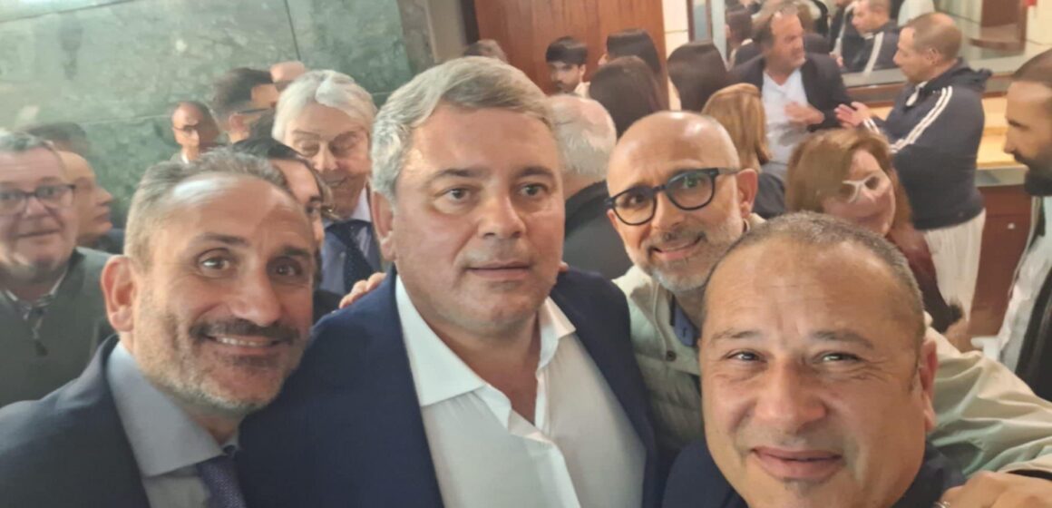 fiengo madonna sannino e marotta Cercola. Domani, 7 novembre, al Centro Edilfutura, arrivano Salvatore Madonna e Bruna Fiola, candidati alle regionali per il PD. L’ex sindaco Fiengo: “Madonna, cercolese da 20 anni, sarà un riferimento umano e politico per il nostro territorio in Regione”