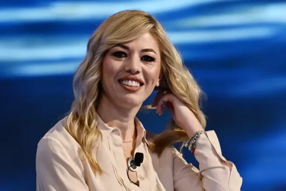 maria rosaria boccia dimensione bandecchi Dopo notifica secondo avviso di garanzia Maria Rosaria boccia (Dimensione Bandecchi) ritira la sua candidatura al consiglio regionale della Campania