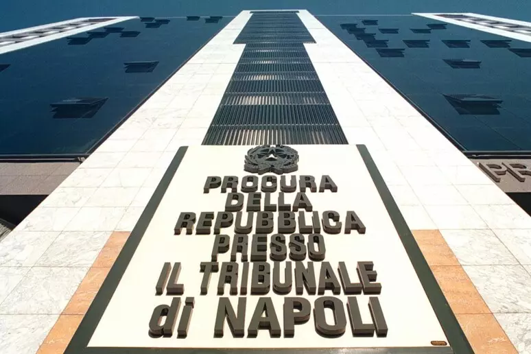 procura napoli Blitz dei Carabinieri nel nolano. 44 arresti. Le mani dei clan su attività economiche ed elezioni di Cicciano e Casamarciano