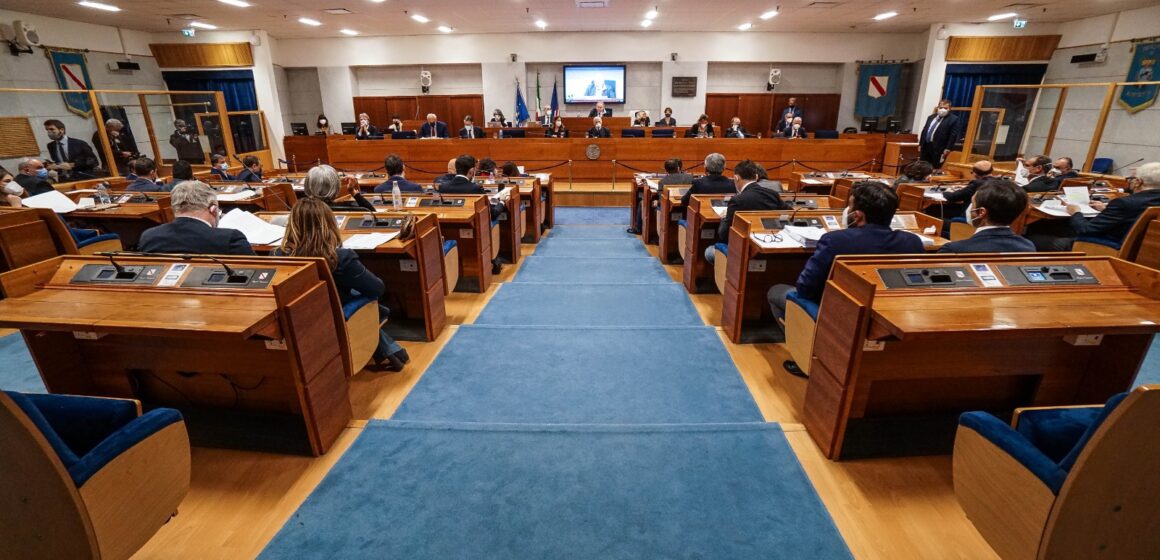 r campania Nuovo Consiglio Regionale. Nella circoscrizione di Napoli entrano gli ex sindaci Pelliccia (Casalnuovo), Zinno (PD) e Buonajuto (Ercolano)