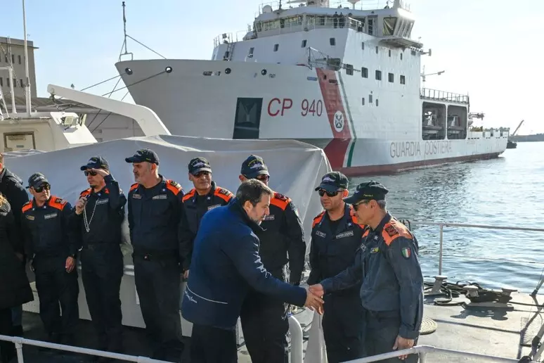 salvini Matteo Salvini: “Investimenti su porti Napoli e Salerno produrranno lavoro”. Pronti 400 milioni dal Ministero dei Trasporti e Infrastrutture