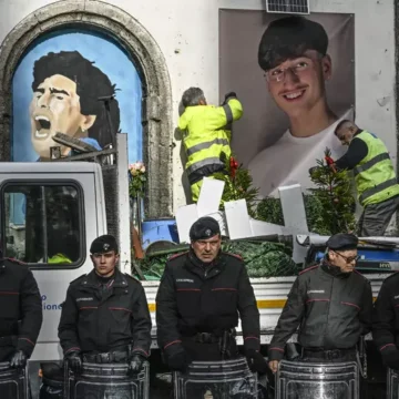 altarino boss Napoli. Rione Sanità, rimosso altarino dedicato a nipote boss 15enne ucciso un anno fa