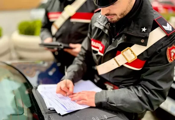 Pollena Trocchia. Botti in un’ortofrutta. Sequestrati 630 candelotti ‘Cobra’. Operazione dei Carabinieri della Tenenza di Cercola