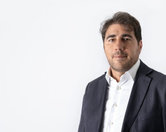 Portici.  Farroni al servizio del campo progressista: “Costruiamo insieme il futuro”