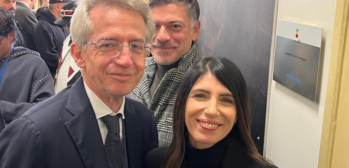 Napoli. Questa sera a Piazza del Plebiscito la finalissima di ‘X Factor 2025’.  Diretta tv su Sky Uno e TV8 (in chiaro)