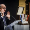 Ministro Valditara:  Napoli per 2 anni capitale America’s Cup per giovani student