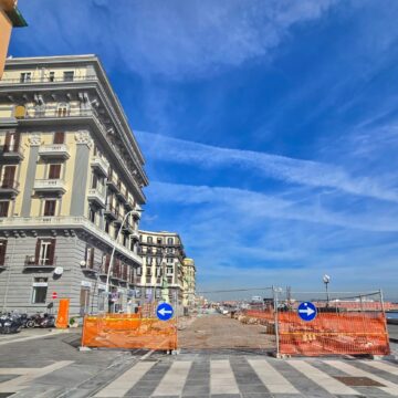 Napoli. Riqualificazione stradale, partito il cantiere in via Toledo e nuovi interventi a Posillipo e sul lungomare
