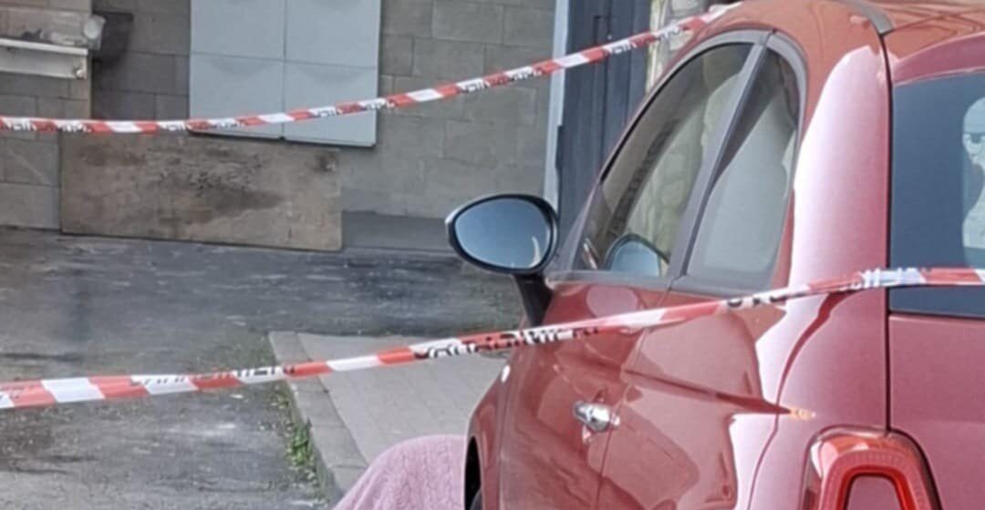 Cercola. Dramma a Caravita, morta 24enne: caduta dal 4°piano di un palazzo dell’ex Iacp. Residenti sotto shock, indaga la Tenenza dei Carabinieri