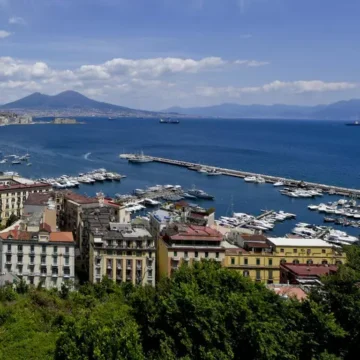 Napoli. Emergenza Sicurezza, istituite cinque  ‘Zone a Vigilanza Rafforzata’: da Mergellina a Barra