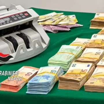 Sant’Antonio Abate. Nascondeva quasi un milione di euro a casa, ai domiciliari un 50enne. Blitz dei Carabinieri