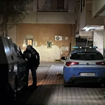 ps ponticelli Napoli. Lite tra due 17enni al ‘Ponte dei Francesi’, ferite non gravi da colpi di pistola. Ricoverati all’Ospedale del Mare, indaga la Polizia di Stato