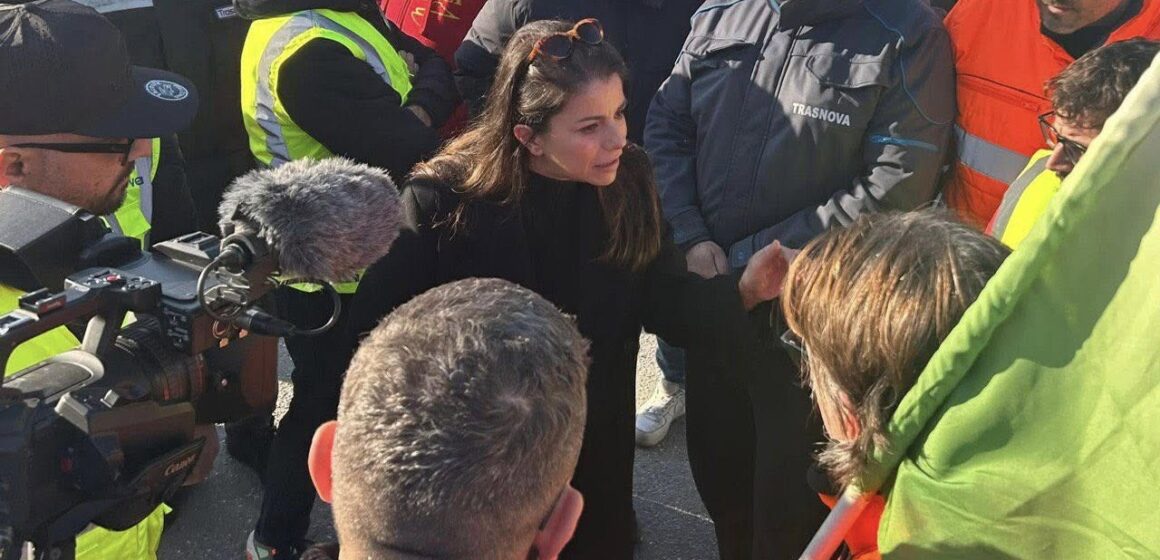 trasnova auriemma Trasnova, Carmela Auriemma (M5S): “Nuove lettere di licenziamento. Subito proroga della commessa, il lavoro è dignità”