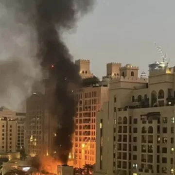 Attacco iraniano a Dubai, preoccupati gli italiani: ‘Boati e paura, una situazione surreale’