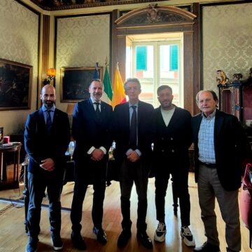 Napoli. Impiantistica per l’atletica, il sindaco Manfredi incontra i vertici della Fidal. Il campionissimo Stefano Mei a Palazzo San Giacomo