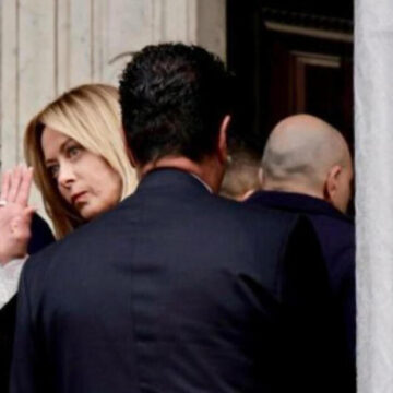 Nola. Giorgia Meloni  è stata ai funerali del piccolo Domenico