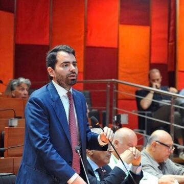 Napoli. Fratelli d’Italia ‘interroga’ Fico sui disagi al Nucleo  Operativo di  Neuropsichiatria Infantile 32 di Ponticelli. Pisacane: “Direzione Asl Na1 Centro garantisca servizi adeguati a tutti indipendentemente dal quartiere di residenza”.  Atto cofirmato dall’ex Ministro Sangiuliano